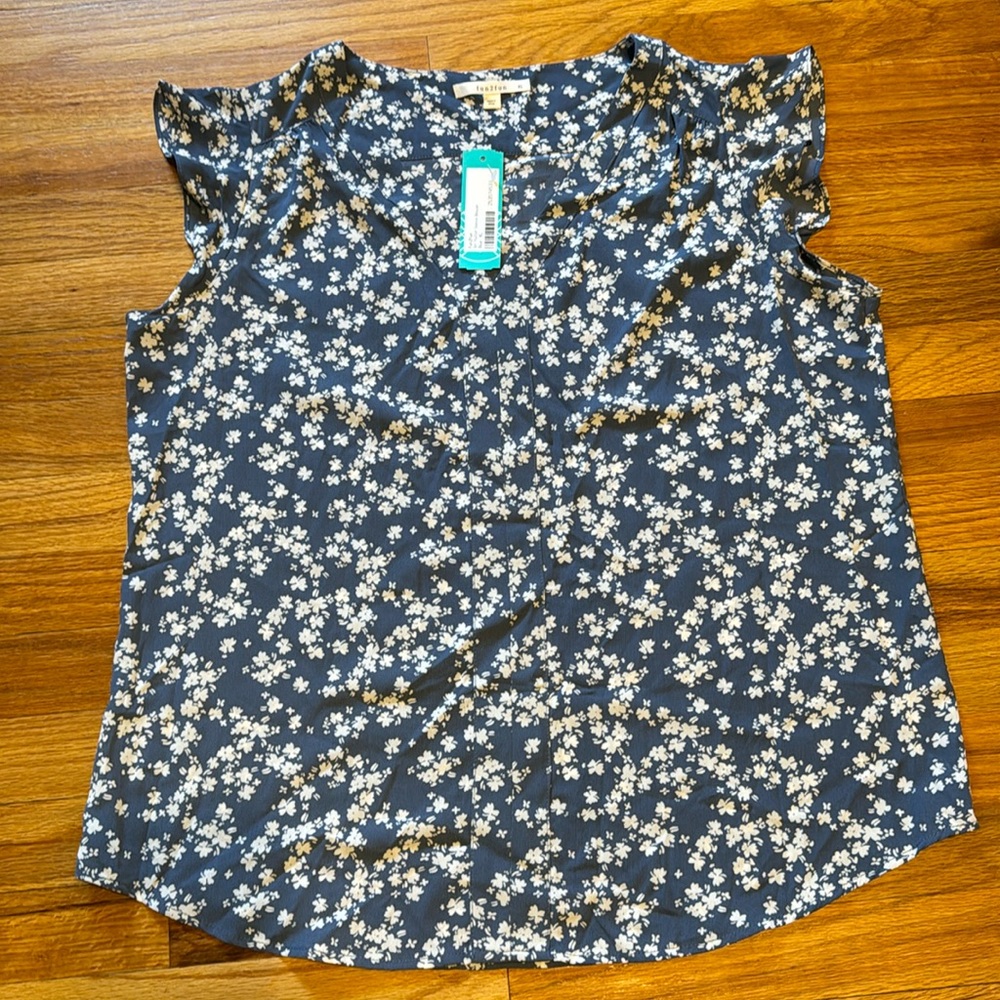 Fun2Fun Flutter Sleeve Blue & White Floral Blouse